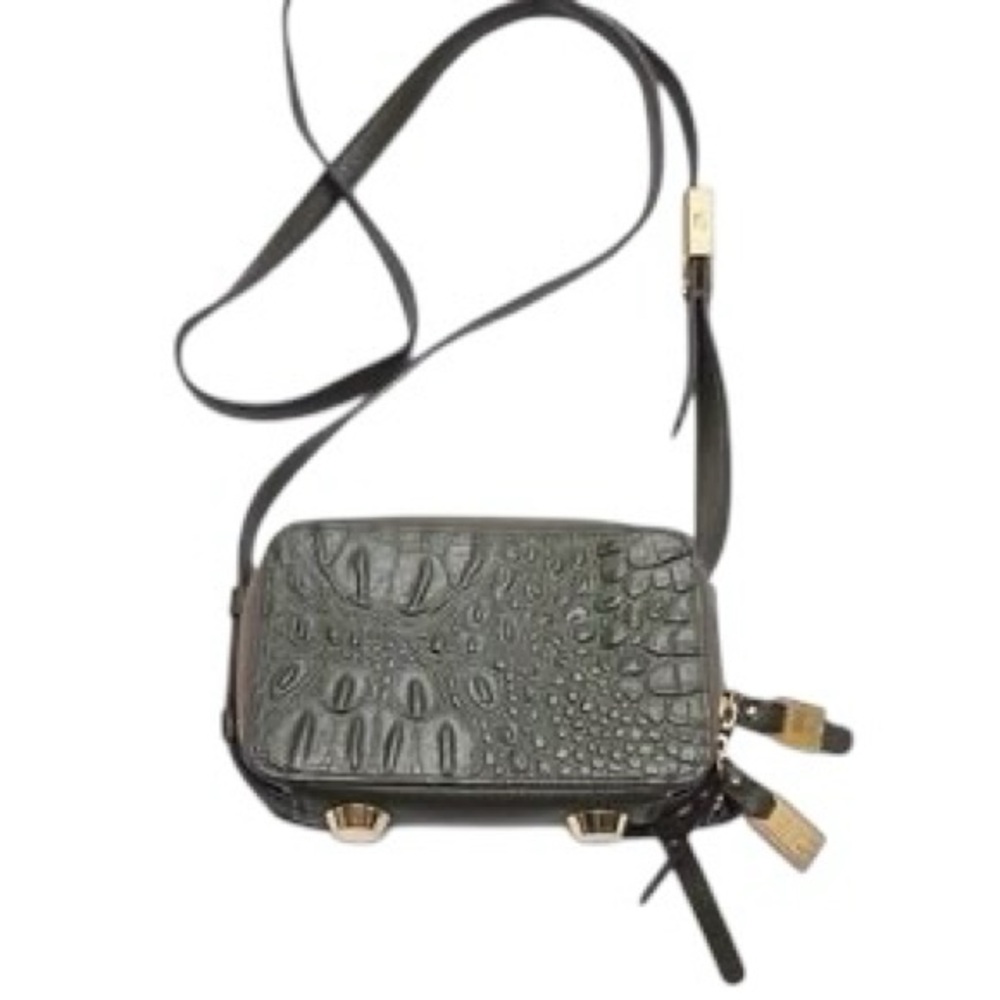 G.I.L.I. Crossbody Pebble Leather Handbag Black